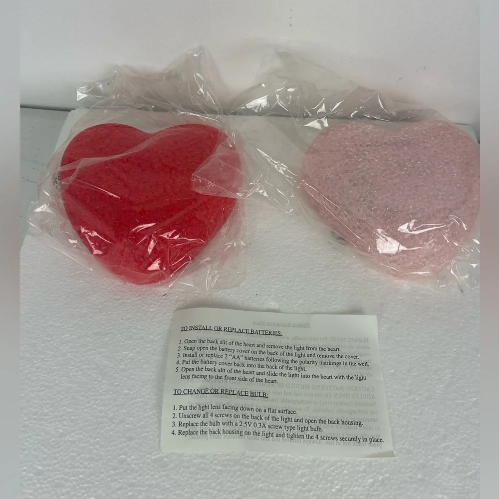 Avon NOS VTG '2001' S/2 Tap Lights w/Cover (Red and Pink rubber pellet hearts)